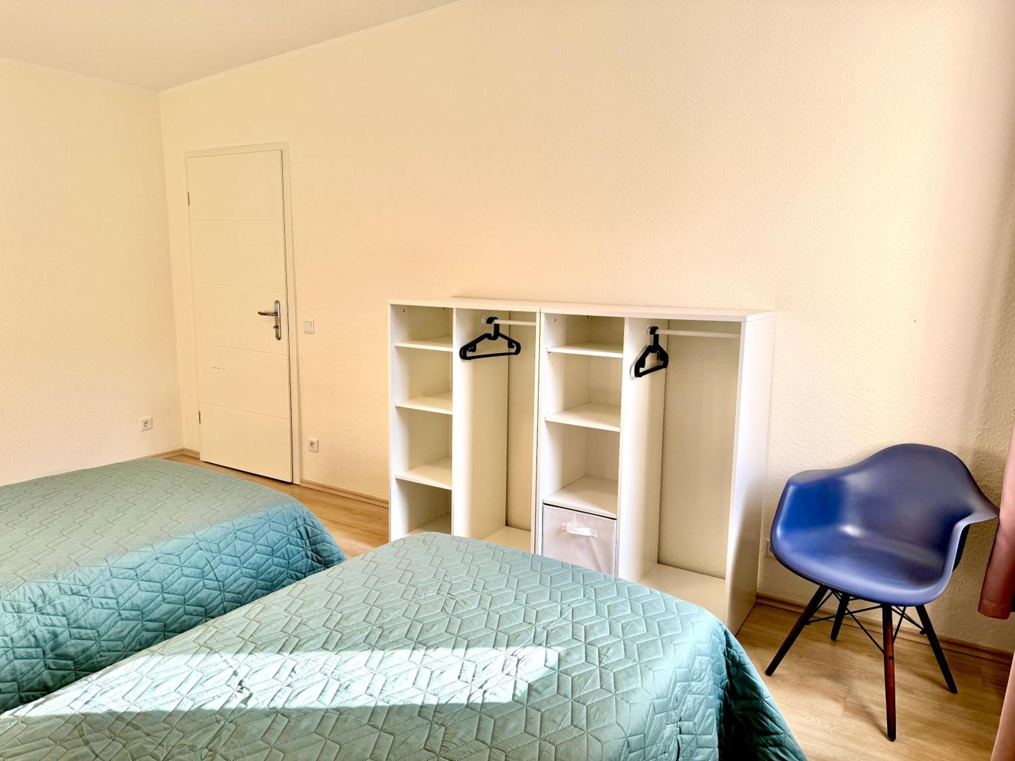 4 Rooms, Free Parking, 25 Min To Duesseldorf, 100 Mbps Wlan * Duisburg